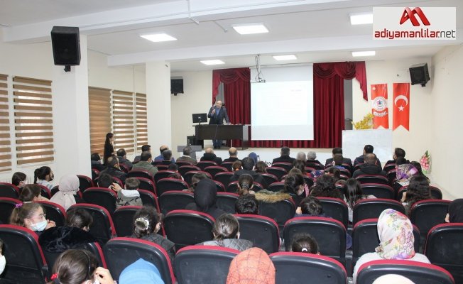 Kahta’da ‘Öğrenme ve Öğrenme Süreçleri’ konferansı düzenlendi