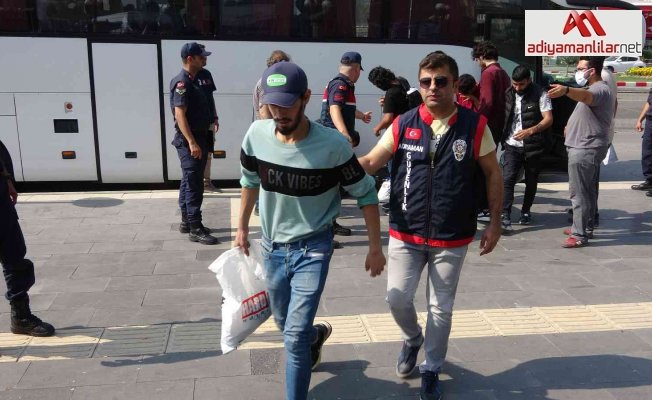 Adıyaman’da 76 kaçak göçmen yakalandı