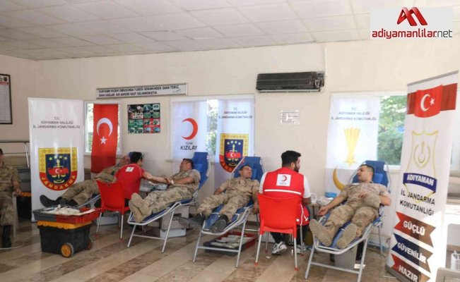 Jandarma personeli kan bağışında bulundu