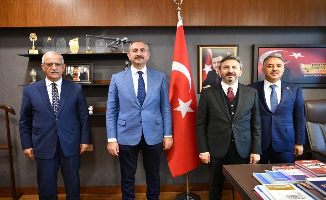 Adalet Bakanı Gül'den Başkan Aydın'a hayırlı olsun ziyareti
