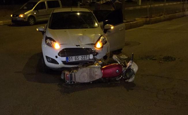 Adıyaman'da otomobil ile motosiklet çarpıştı: 2 kişi yaralı - Videolu Haber