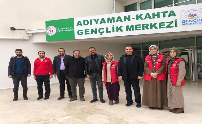 AK Parti İlçe Başkanı Yeni'den Kahta Gençlik Merkezi'ne ziyaret