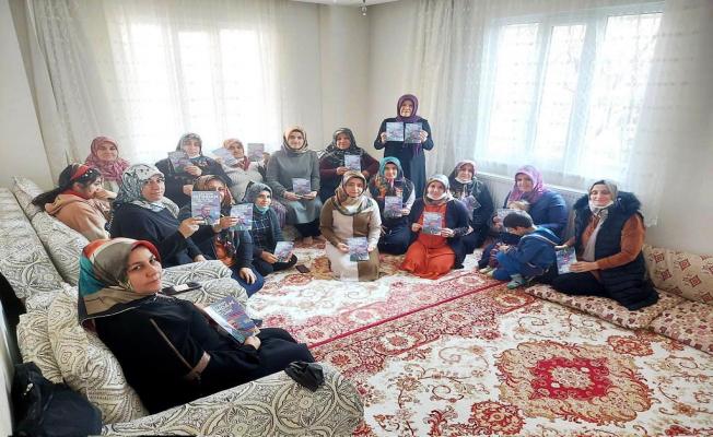 AK Partili kadınların saha çalışması devam ediyor