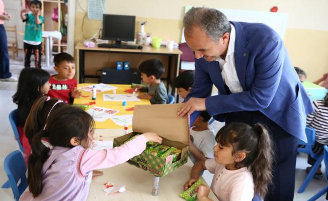 Başkan Kılınç'tan minik öğrencilere ziyaret