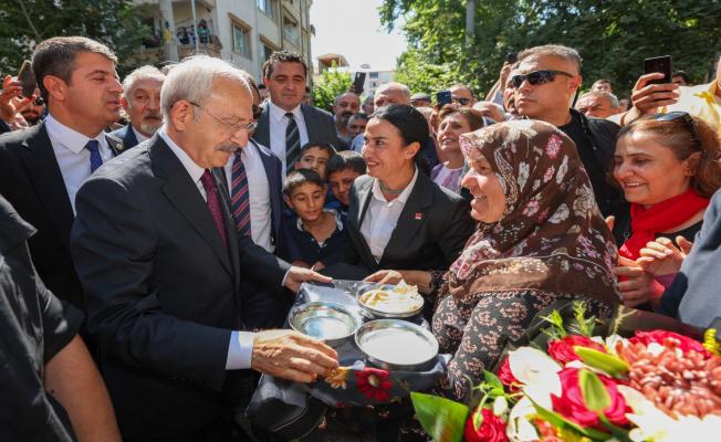 CHP Lideri Kılıçdaroğlu’na Adıyaman’da sevgi seli