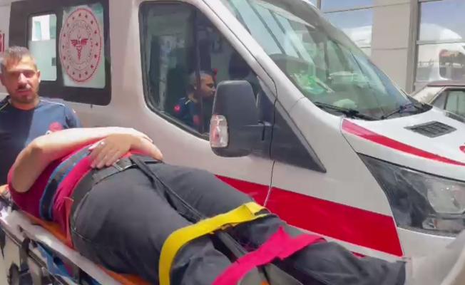 Otomobilin çarpıttığı yaya yaralandı - Videolu Haber 